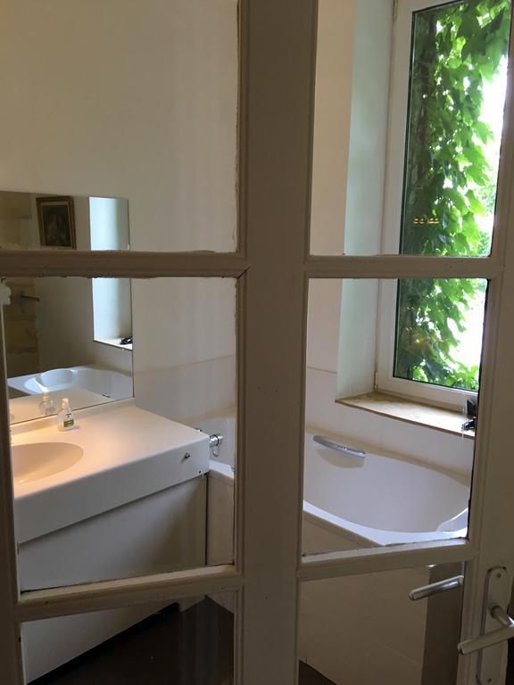 Génissac Maison D'Hotes L'Arbre Rouge מראה חיצוני תמונה