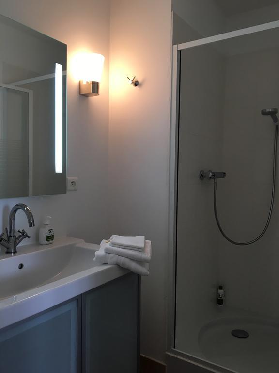 Génissac Maison D'Hotes L'Arbre Rouge חדר תמונה